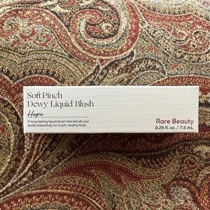 Rare Beauty liquid blush HOPE